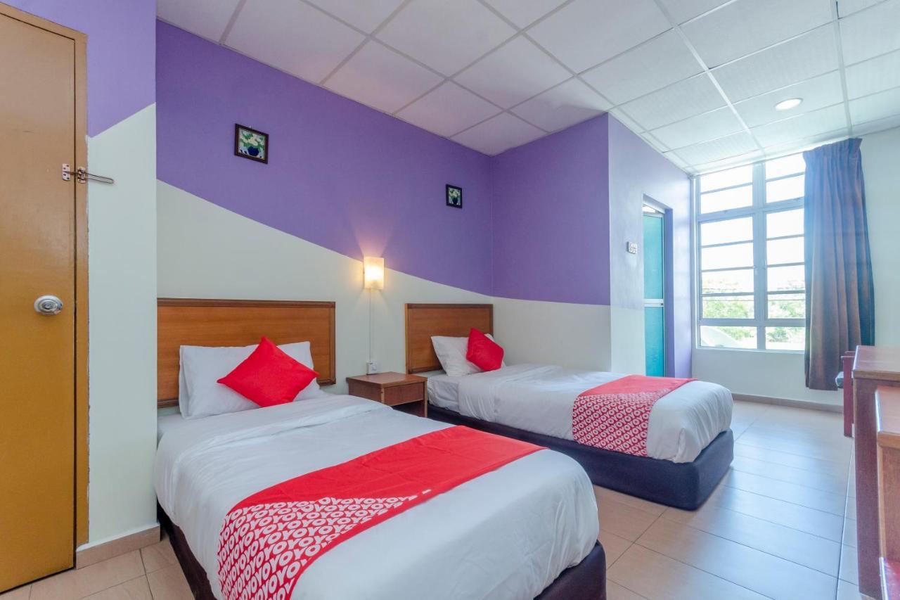 Oyo 702 D View Hotel Mersing Exterior photo
