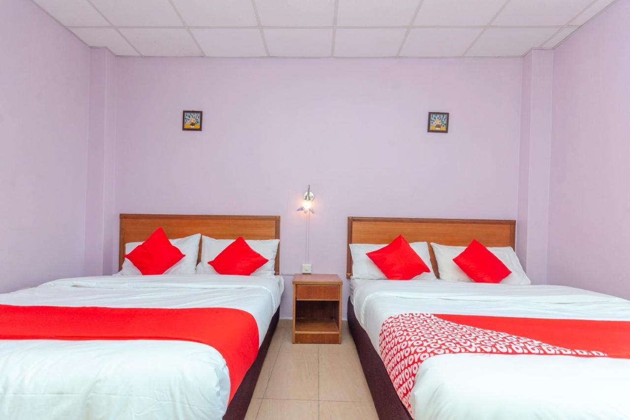 Oyo 702 D View Hotel Mersing Exterior photo
