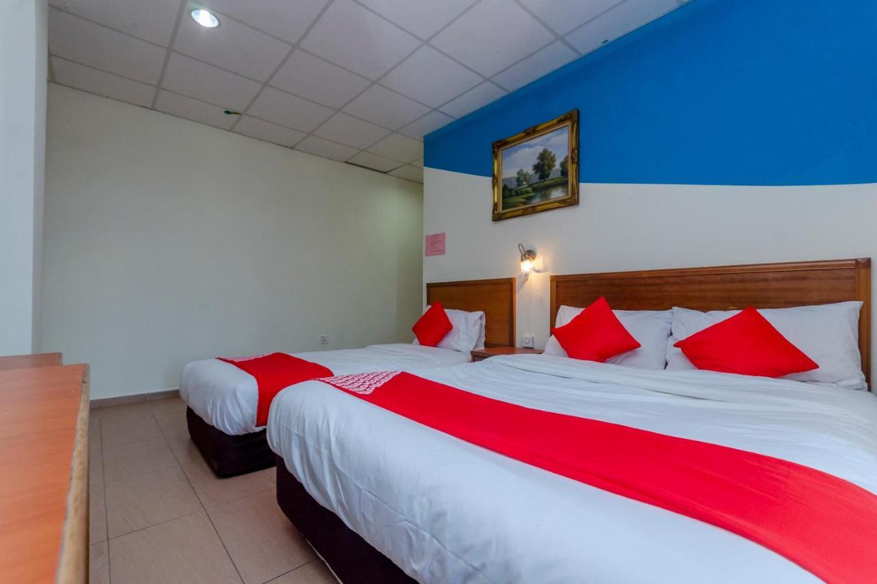 Oyo 702 D View Hotel Mersing Exterior photo