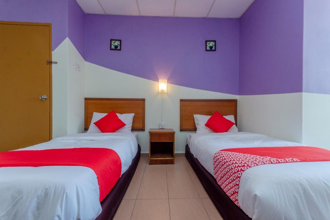 Oyo 702 D View Hotel Mersing Exterior photo